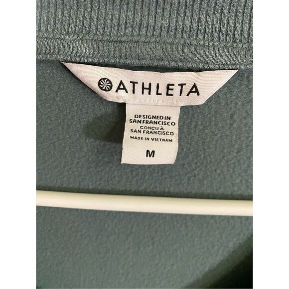Athleta‎ Women’s Pullover Sweater - Picture 3 of 8